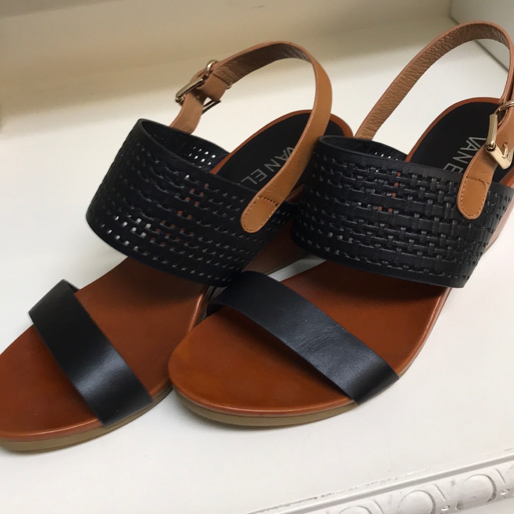 Vaneli Sandals